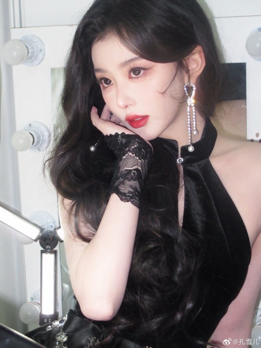 ทำความรู้จัก ขงเสว่เอ๋อร์ (Kong Xue Er) ดาวรุ่งจีนที่กำลังมาแรง