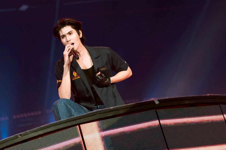 JOONG DUNK EYES ON YOU FANCON