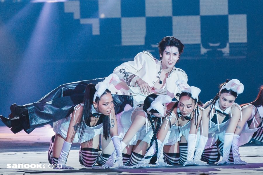 JOONG DUNK EYES ON YOU FANCON