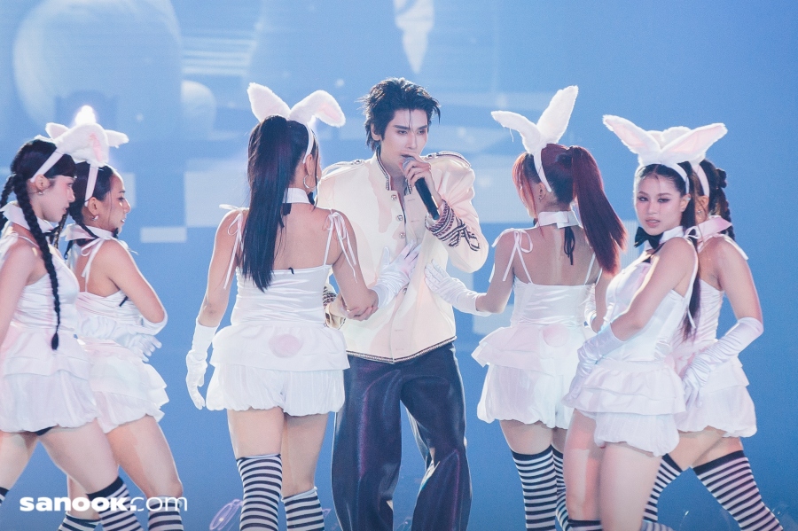 JOONG DUNK EYES ON YOU FANCON