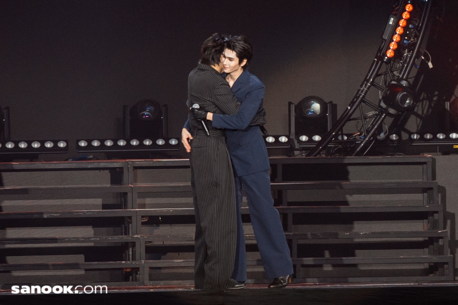 JOONG DUNK EYES ON YOU FANCON