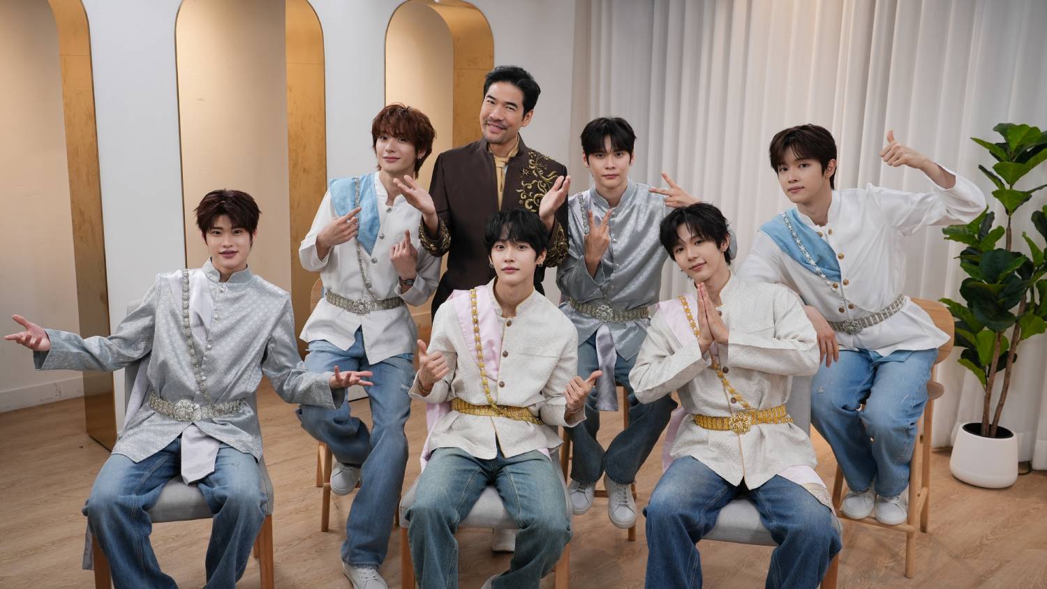 น้องข้าว ใส่ชุดไทย สงกรานต์ 