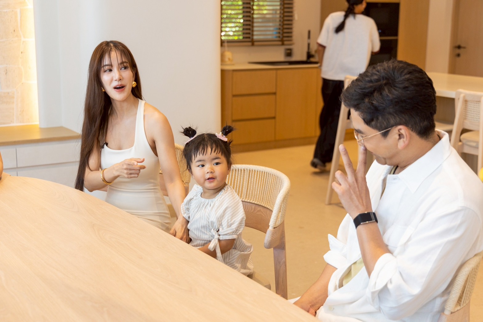 ตีท้ายครัว ก้อยตูน