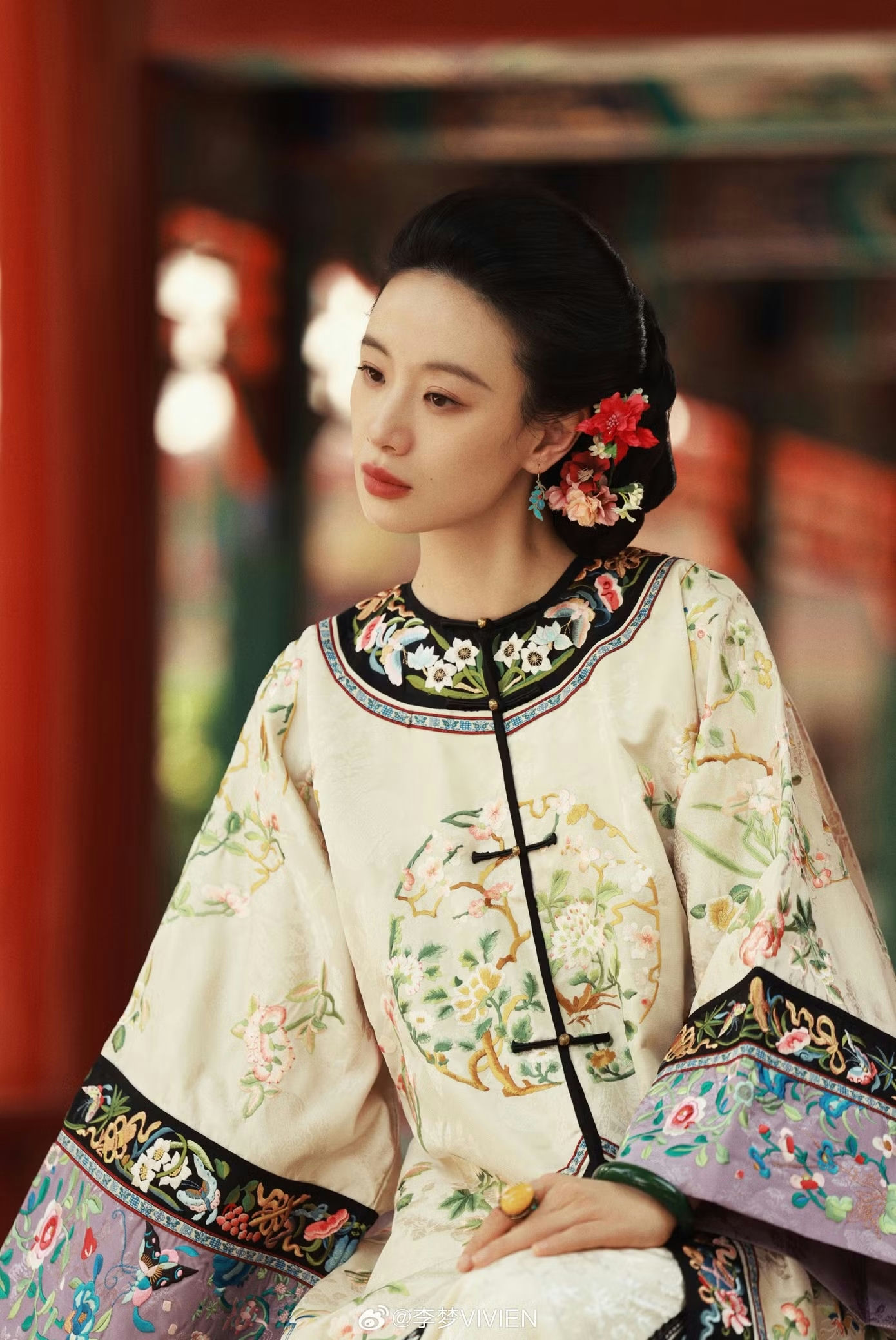 “หลี่เมิ่ง” จากนักแสดงเจ้าปัญหา สู่ตัวแม่สายร้ายที่คนดูทั้งรักทั้งเกลียด