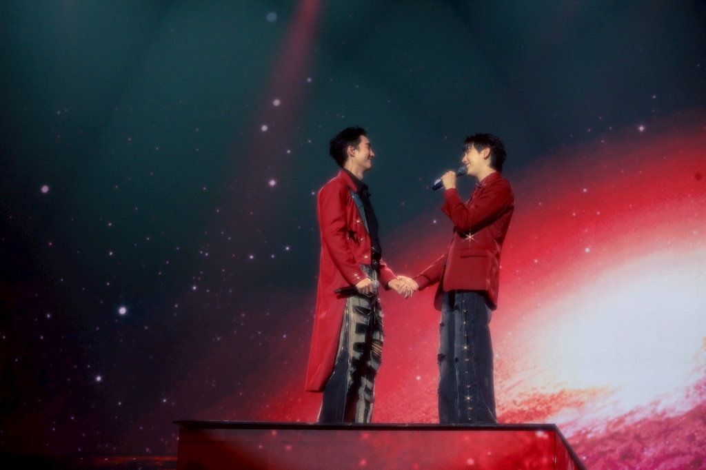 LOVE OUT LOUD FAN FEST 2026 : HEART RACE