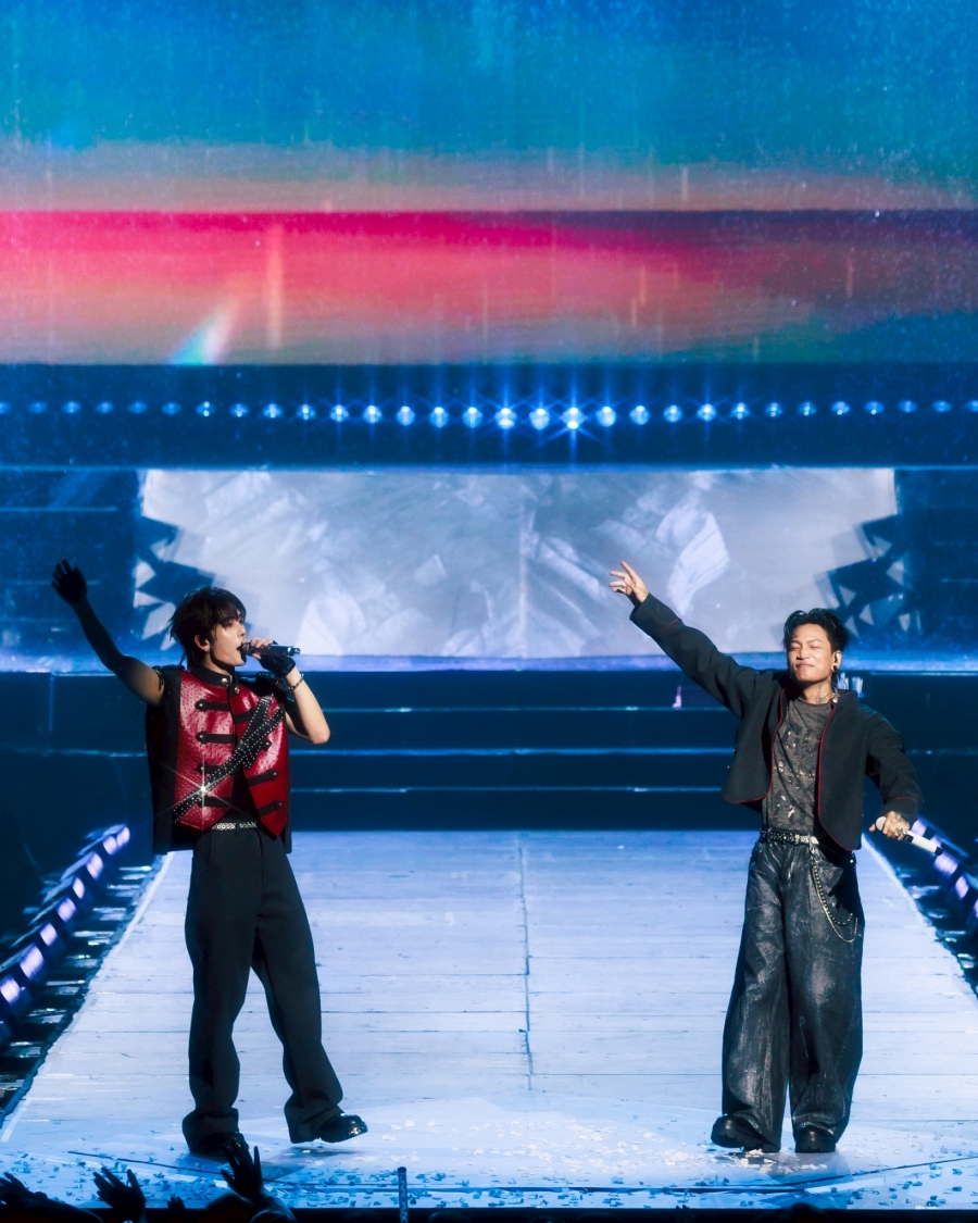 PERTH SANTA DEVIL S KISS CONCERT