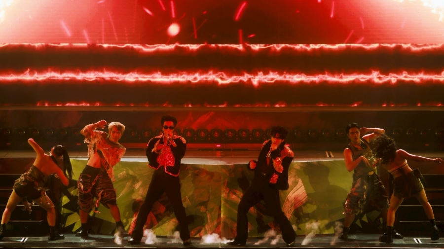 PERTH SANTA DEVIL S KISS CONCERT