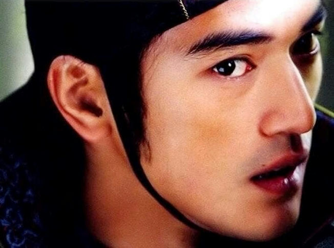 ทาเคชิ คาเนชิโระ