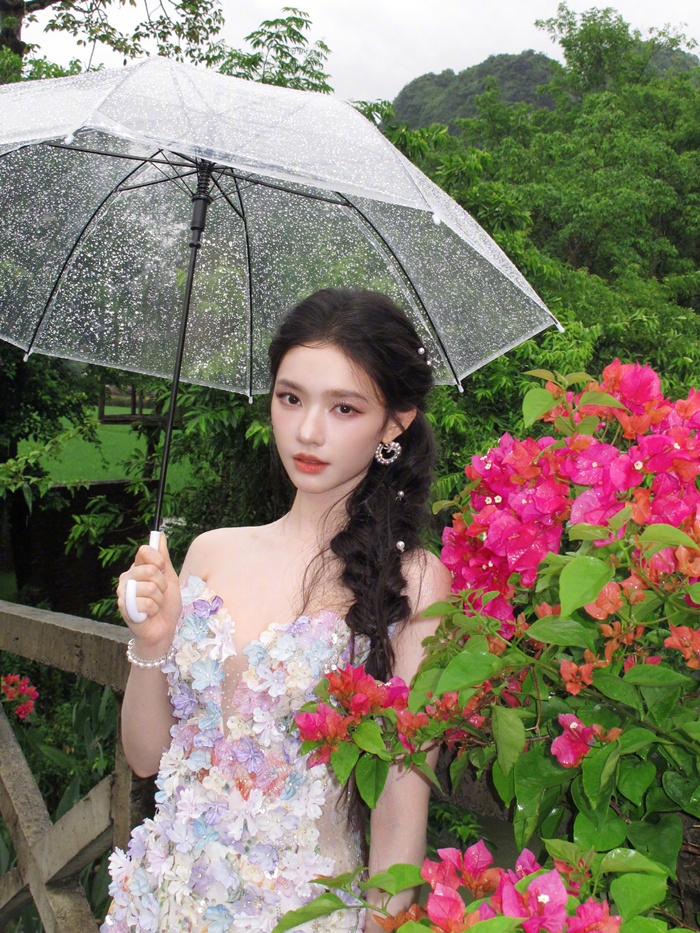 หลินอวิ๋น (Lin Yun)