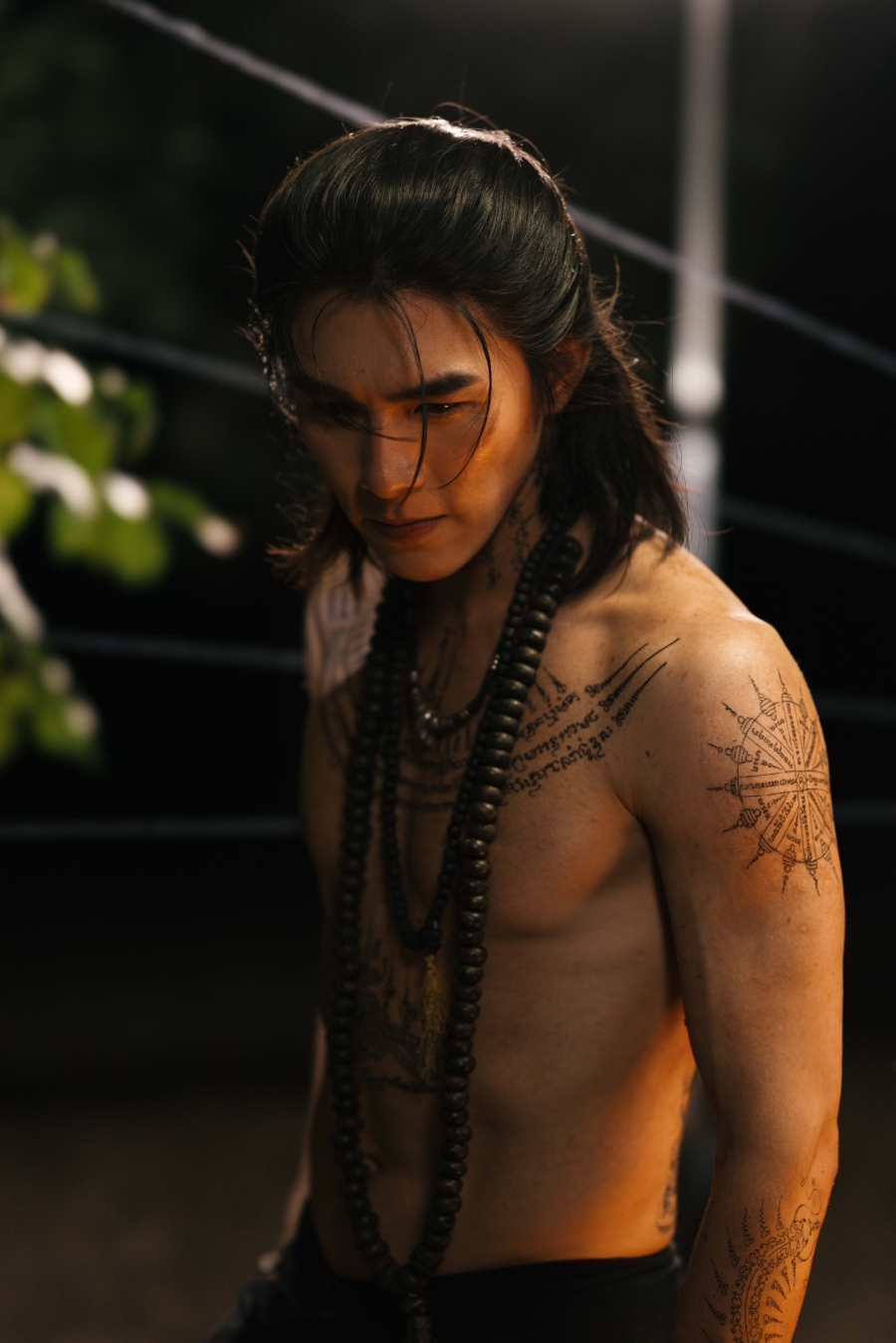 เปิดวาร์ป “พ่อครูไทร” จาก ข่มขลัง “บูม รวีวิชญ์” ตัวละครลับผู้อยู่เบื้องหลังวิชาสายดำ
