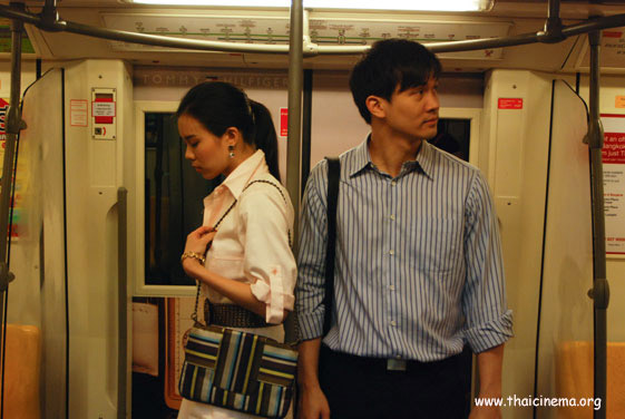 ฺBangkok Traffic Love Story (2009) รถไฟฟ้า มาหานะเธอ