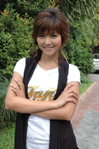 ละคร กุหลาบซ่อนหนาม