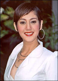รุ้งเคียงดาว