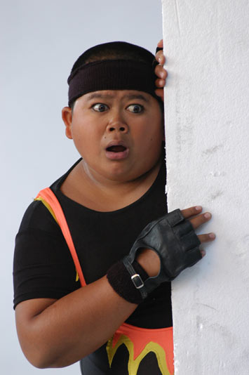 แซ่บ