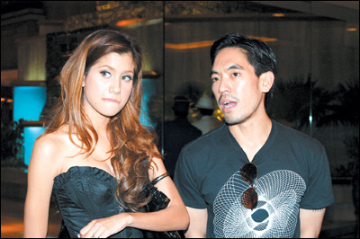 ปู-แพท ทะเลาะกันลั่น...ต่อหน้าสื่อกลางงาน 7 สี