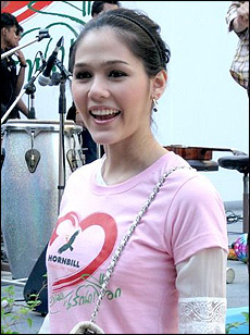 ชมพู่ เถียงไม่ใช่แบบอย่าง เอมี่ ลั่นหนูใส่กางเกงใน