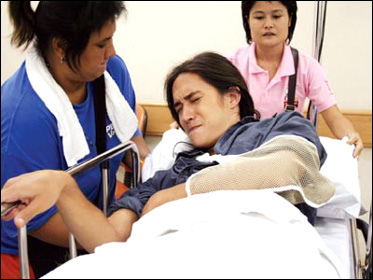 หลุยส์ ไหล่หลุด ในกองถ่าย ดงใจปาฏิหาริย์