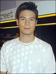 สเตฟาน ไม่เคลียร์เกาเหลา อั้ม