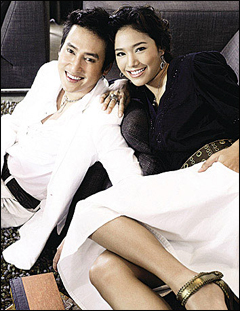 พ่อแม่ไฟเขียว นุ่น ควงแขน พี่แท่ง กินข้าวบ้าน