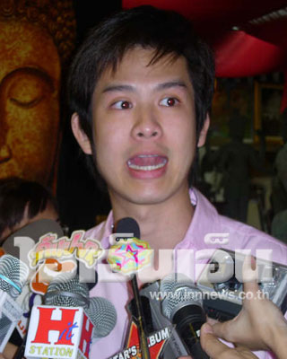 ร็อกกี้ ปล่อยโฮขอโทษแทนพ่อตื้บ วาสุ ป้องลูก