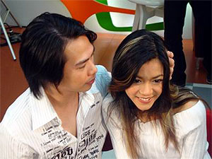 'นุ้ก' ควง 'ป้อ' เปิดใจ ประกาศวิวาห์