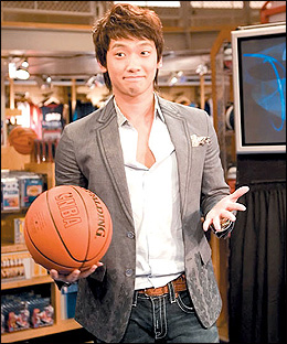 เรน ร่วมแสดงในหนัง Speed Racer