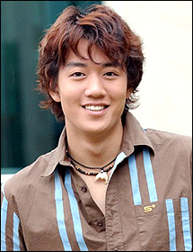 9 หนุ่มเกาหลีสุดฮอต !!
