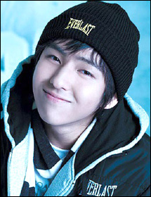 50 คำถามเจาะใจ "คิมคิบอม" วงซูเปอร์จูเนียร์