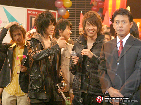 รายการ "ทไวไลท์ โชว์" อัดเทปงานวันปีใหม่