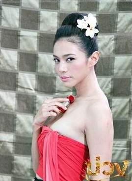 นุ่น ศิรพันธ์