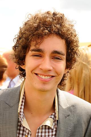 Robert Sheehan