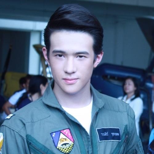 เจมส์ มาร์ ฟิ๊ตหุ่นเพื่อ ข้าบดินทร์