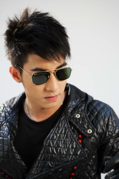 บอยชี้แจงข่าวโตโน่