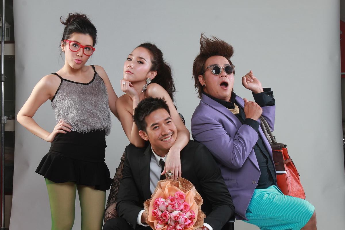 พราว นักแสดง