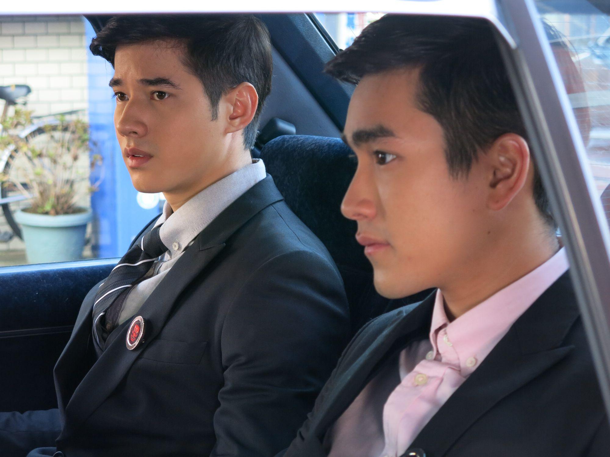 รอยรักหักเหลี่ยมตะวัน