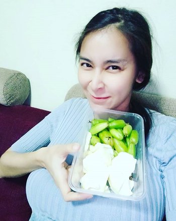 &#8220;ใหม่ สุคนธวา&#8221; ฝันแม่น 7 งวดติด ทำแฟนๆ เฮได้โชคตามคนท้อง