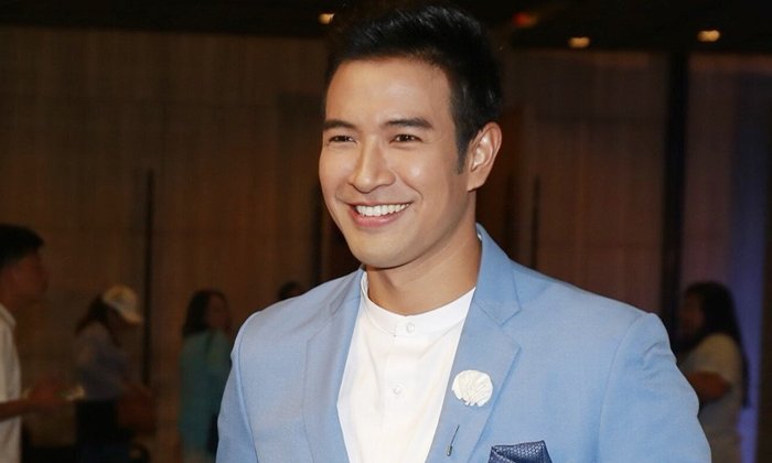 "เกรท วรินทร" ยิ้มเขินหัวใจเป็นสีชมพู รับมีคนรู้ใจแล้ว อึกอักตอบเป็นคุณหมอ