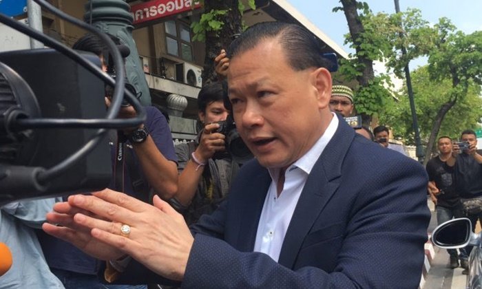 "สันธนะ" บุกทำเนียบฯ ร้องมีคนในรัฐบาลโกง