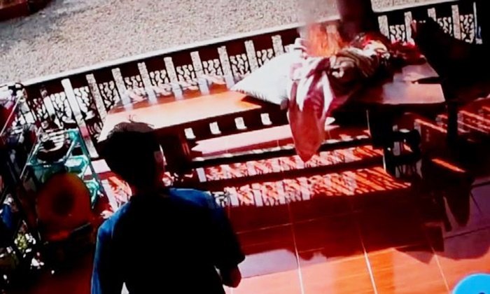 ไฟปริศนายังคงลุกไหม้ต่อเนื่องในบ้านชาวจันทบุรี
