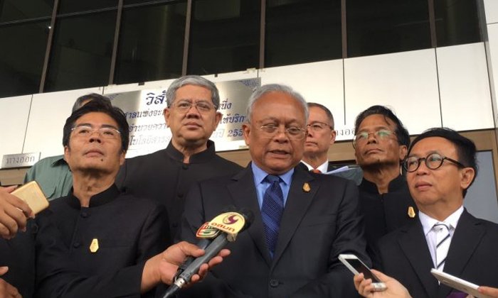 ศาลแพ่งจำหน่ายคดี “สุเทพ” ขวางเลือกตั้งปี 57 ชั่วคราว
