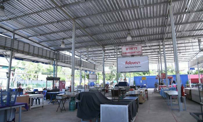 ผู้ค้าข้างบ้านป้าทุบรถบ่น ย้ายที่แล้วลูกค้าน้อย หลังตลาดเก่าปิดเงียบตามคำสั่งศาล