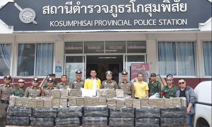 รวบคารีสอร์ท! ยึดกัญชาซุกกระบะเกือบ 400 กก. มูลค่าเกือบสิบล้าน!
