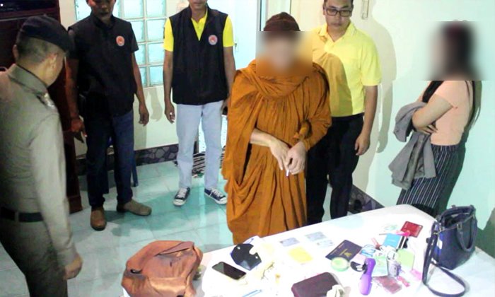 จับสึกทันที “หลวงพ่อ” แอบพาสีกาเข้าม่านรูดกลางวันแสกๆ