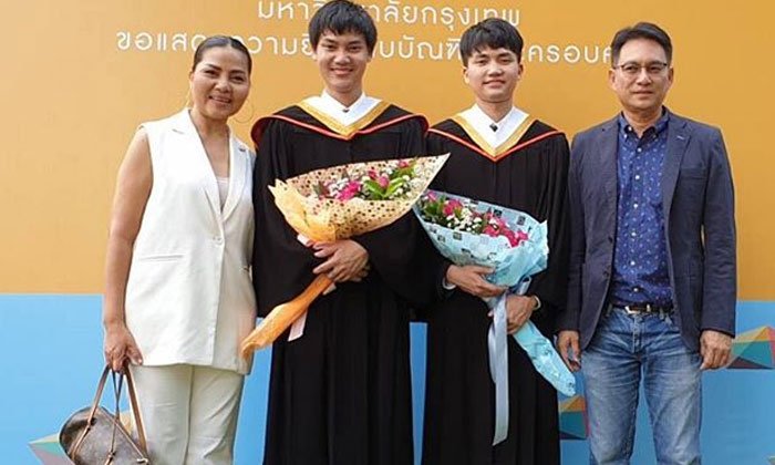 "สุนารี" ภูมิใจ ลูกชาย 2 คน "ฮีโร่-อาเธอร์" รับปริญญาพร้อมกัน