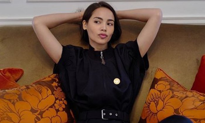 เพิ่งเคยเห็นเต็มๆ บ้านที่พัทยาของ "ญาญ่า อุรัสยา" อยู่หลังนี้ตั้งแต่เกิด