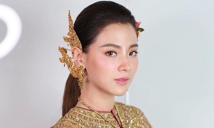 “ใบเฟิร์น” แปลงกายเป็นนางสงกรานต์ “ทุงสะเทวี” หวานหยดย้อย สวยจับใจคนดู