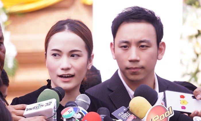 พี่สาว "น้ำตาล เดอะสตาร์" เผยทุกคนกลั้นน้ำตา มาส่งน้องสาวครั้งสุดท้าย