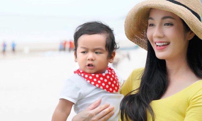 รับทรัพย์เบาๆ "อ๋อม สกาวใจ" ดวงเฮงถูกลอตเตอรี่ 15 ใบ
