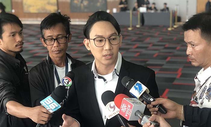 “ปลื้ม สุรบถ” ลูกชาย “ชวน หลีกภัย” เตรียมสมัครเข้าพรรคประชาธิปัตย์
