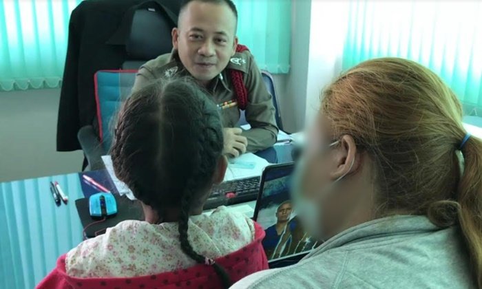 แม่แจ้งจับภารโรงหื่น ล้วงลับจับอวัยวะเพศลูกสาว สารภาพทำไปแค่เอ็นดู